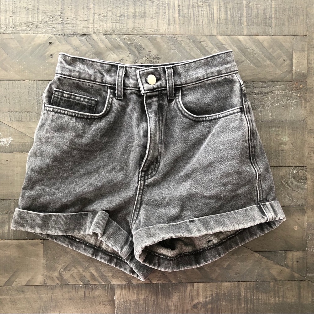 🚫SOLD — AA highwaisted faded black shorts 25